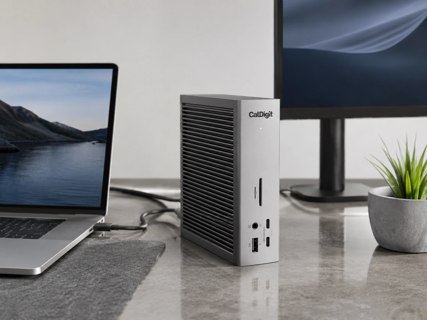 CalDigit TS4 Thunderbolt 4 Dock