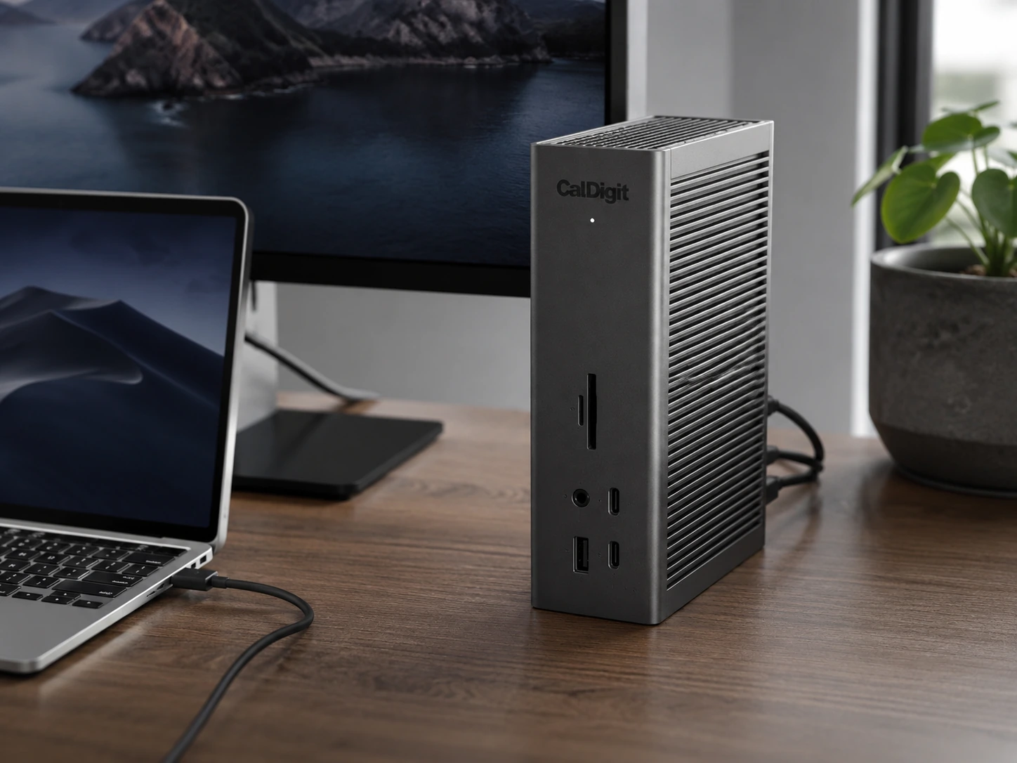 CalDigit TS5 Plus Thunderbolt 5