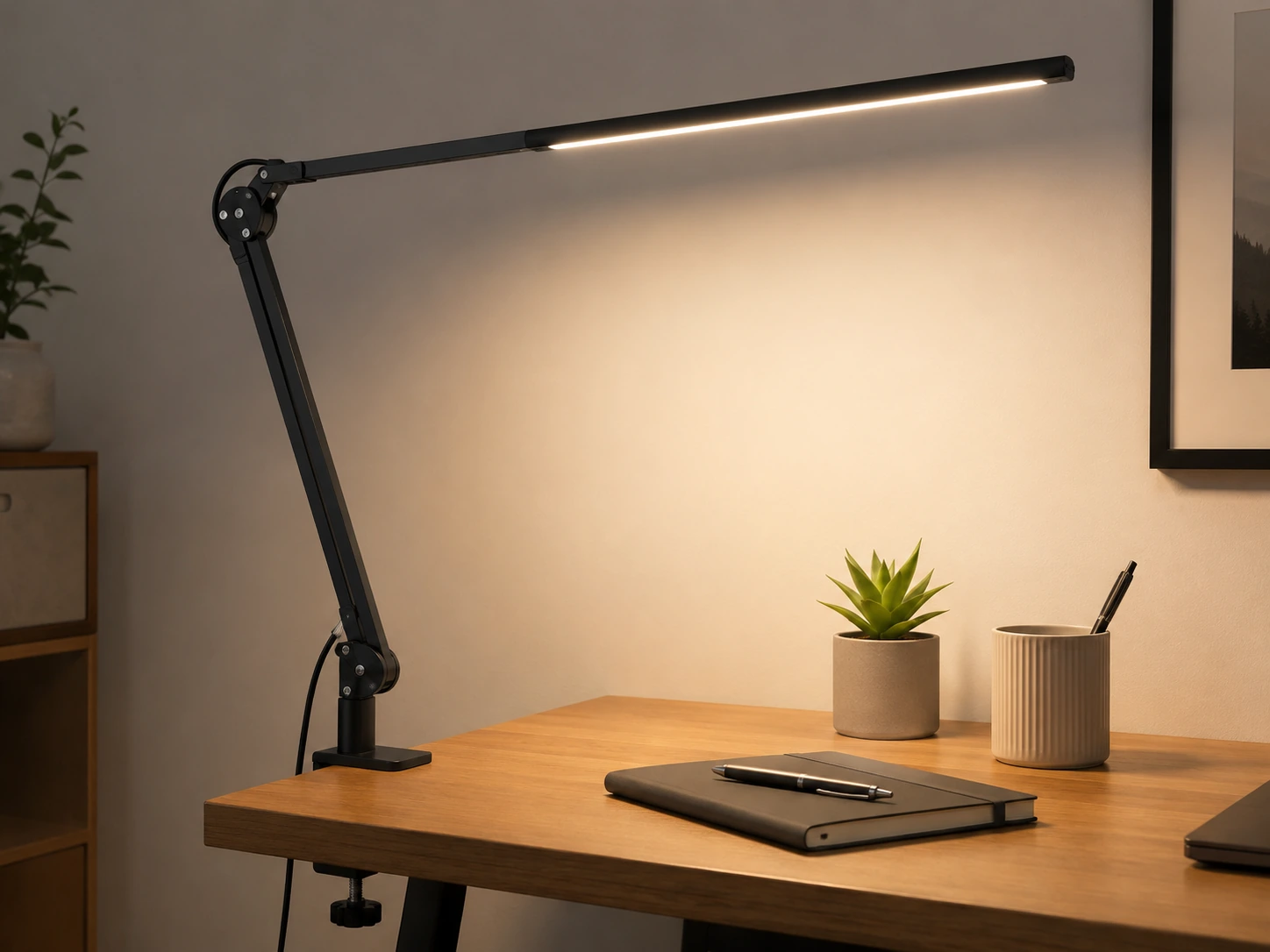 Desk Setup Essentials: 15 Must-Have Items for Work, Study, and Small Desks